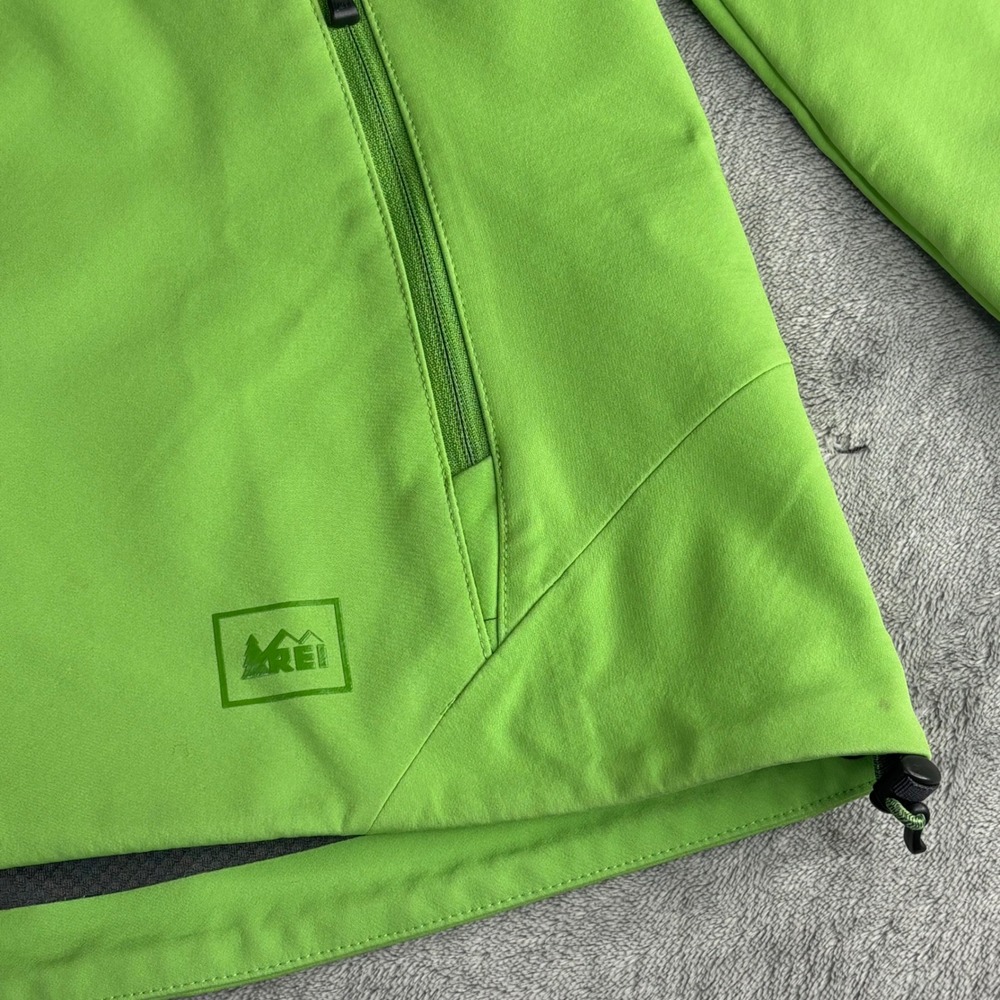 REI Softshell Jacket Womens M Lime Green Hiking Outdoor Full Zip water resistant - Picture 2 of 13